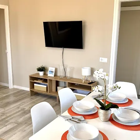 Apartbeach Atico Y Vistas Club Nautico