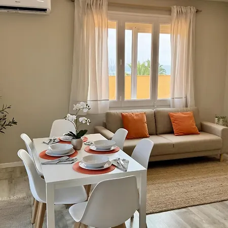 Apartbeach Atico Y Vistas Club Nautico Apartment