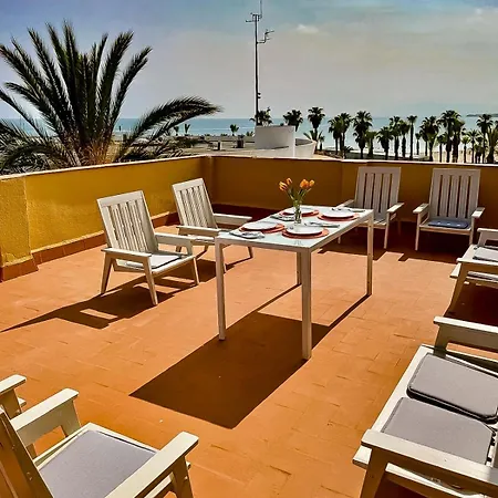 Apartbeach Atico Y Vistas Club Nautico Appartamento